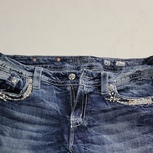Women's Miss Me Dark Blue Embellished Cropped Jeans Size 31
